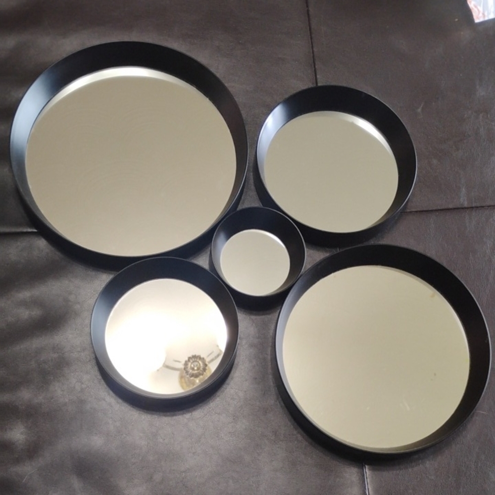 Black Framed Round Wall Mirror Set - Home Wall Decor